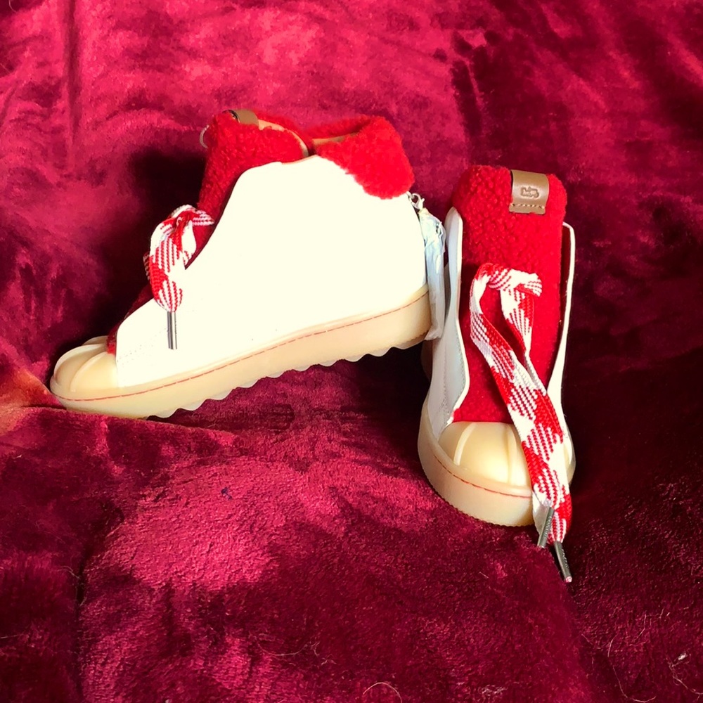 Coach hiker high top platform sneaker. size: 6.5 new without original tags